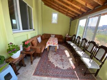 GÜVENAY - ÇORUM AYARIK BAĞLARI 2200 M2 İÇERİSİNDE 1+1 EV OLAN BAĞ