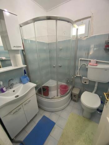 GÜVENAY - ÇORUM AYARIK BAĞLARI 2200 M2 İÇERİSİNDE 1+1 EV OLAN BAĞ