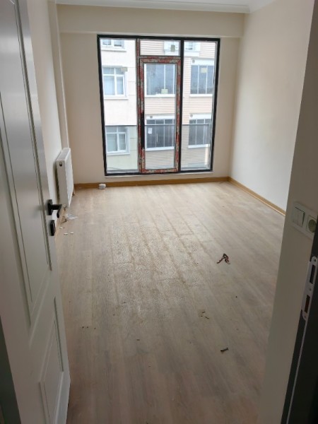 Alibeyköy Metro'ya 5 dk Güvenlikli Otoparklı Site'de 8.Kat Satılık Daire