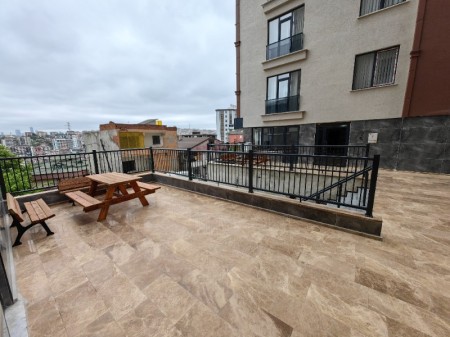 Alibeyköy Metro'ya 5 dk Güvenlikli Otoparklı Site'de 8.Kat Satılık Daire