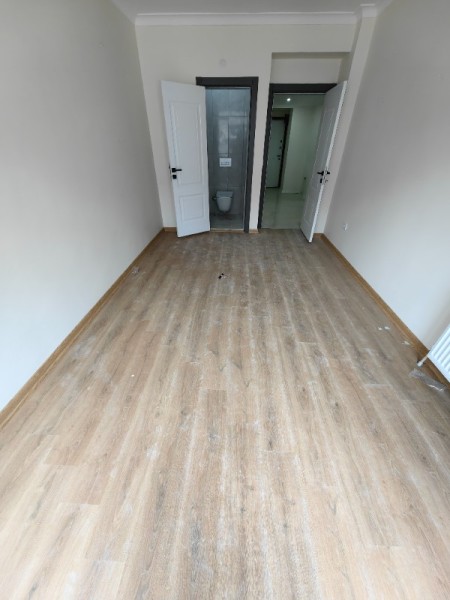 Alibeyköy Metro'ya 5 dk Güvenlikli Otoparklı Site'de 8.Kat Satılık Daire