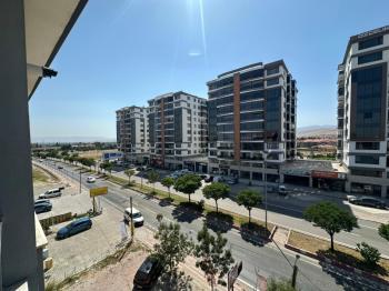 AFYON ÜÇOK EMLAKTAN ALİ İHSAN PAŞA MAH SATILIK CADDE ÜZERİ LÜX DAİRE