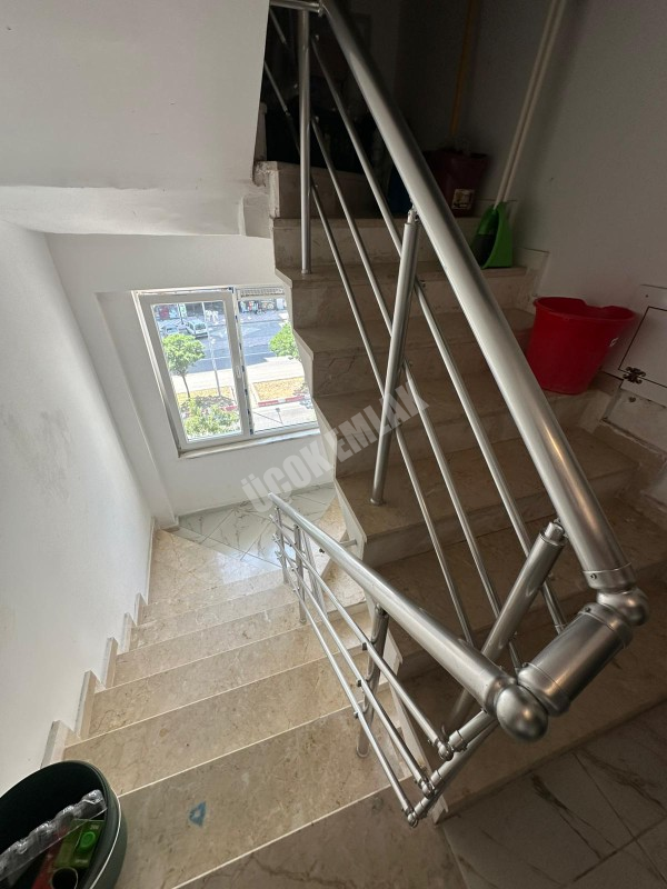 AFYON ÜÇOK EMLAKTAN ALİ İHSAN PAŞA MAH SATILIK CADDE ÜZERİ LÜX DAİRE