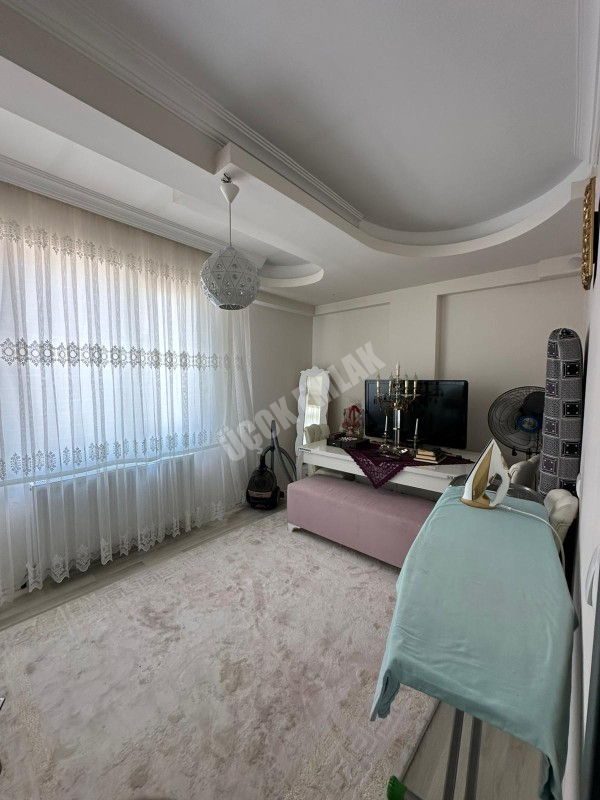 AFYON ÜÇOK EMLAKTAN ALİ İHSAN PAŞA MAH SATILIK CADDE ÜZERİ LÜX DAİRE