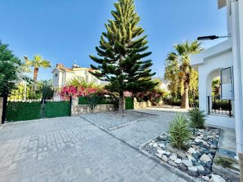 Girne Bellapaiste Tam Donanımlı 3+1 Satılık Villa