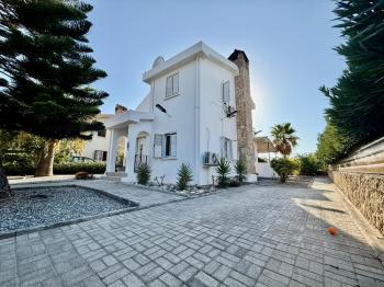 Girne Bellapaiste Tam Donanımlı 3+1 Satılık Villa