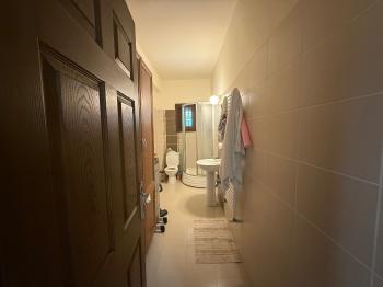 KKTC Girne Edremit Bölgesinde 3.5 Dönüm Arsa İçerisinde Yardımcı Evli Satılık Villa