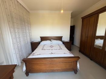 KKTC Girne Edremit Bölgesinde 3.5 Dönüm Arsa İçerisinde Yardımcı Evli Satılık Villa