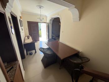 KKTC Girne Edremit Bölgesinde 3.5 Dönüm Arsa İçerisinde Yardımcı Evli Satılık Villa
