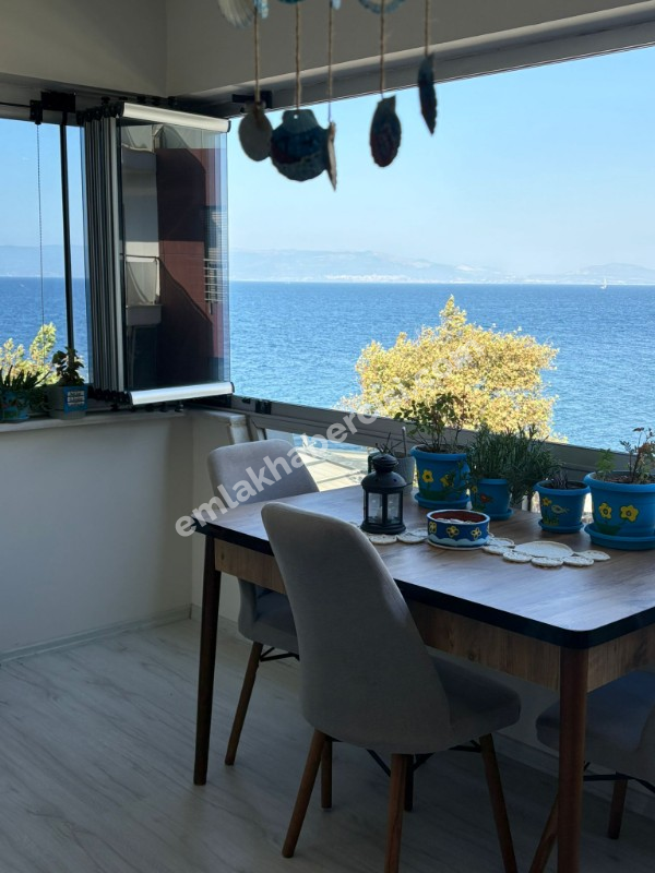MUDANYA GÜZELYALI SAHİLDE ÖN SIRADA SAHİLE CEPHE / FULL DENİZ MANZARALI 3+1 DAİRE