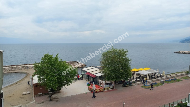 MUDANYA GÜZELYALI SAHİLDE ÖN SIRADA SAHİLE CEPHE / FULL DENİZ MANZARALI 3+1 DAİRE