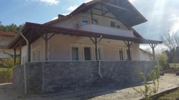 BOLU MENGEN'DE SATILIK BAHÇELİ MÜSTAKİL EV