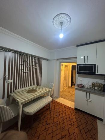 GÜVENAY - ÇORUM GÜLABİBEY KAPAKLI MEVKİ BAKIMLI SATILIK 2+1 DAİRE