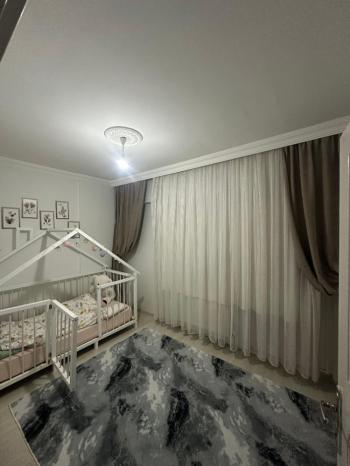 GÜVENAY - ÇORUM GÜLABİBEY KAPAKLI MEVKİ BAKIMLI SATILIK 2+1 DAİRE