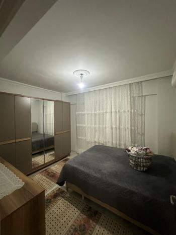 GÜVENAY - ÇORUM GÜLABİBEY KAPAKLI MEVKİ BAKIMLI SATILIK 2+1 DAİRE