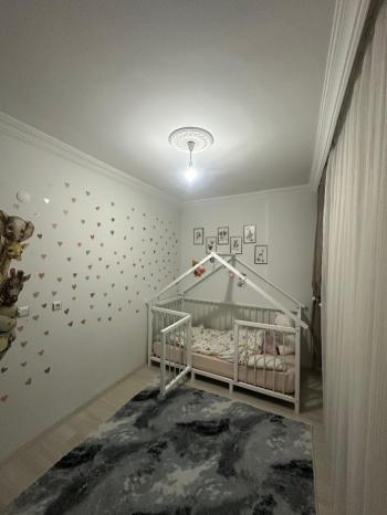 GÜVENAY - ÇORUM GÜLABİBEY KAPAKLI MEVKİ BAKIMLI SATILIK 2+1 DAİRE