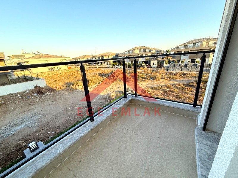 Didim'de Satılık Havuzlu 3+1 Villa