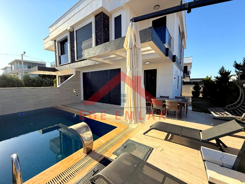 Didim Satılık Full Eşyalı Villa