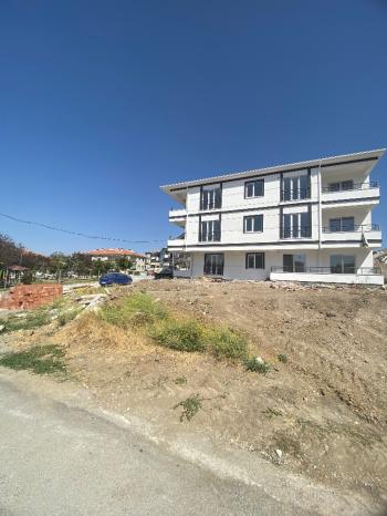 GÜVENAY - ÇORUM GÜLABİBEY EKİN CADDESİ ÜZERİ SATILIK SIFIR 3+1 DAİRE