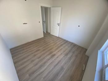 GÜVENAY - ÇORUM GÜLABİBEY EKİN CADDESİ ÜZERİ SATILIK SIFIR 3+1 DAİRE