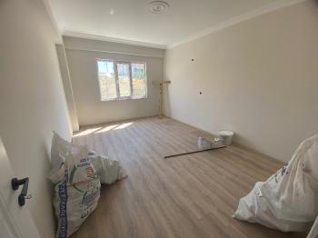 GÜVENAY - ÇORUM GÜLABİBEY MAHALLESİ KAPAKLI MEVKİİ SATILIK SIFIR 2+1 DAİRE