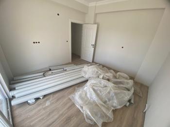 GÜVENAY - ÇORUM GÜLABİBEY MAHALLESİ KAPAKLI MEVKİİ SATILIK SIFIR 2+1 DAİRE