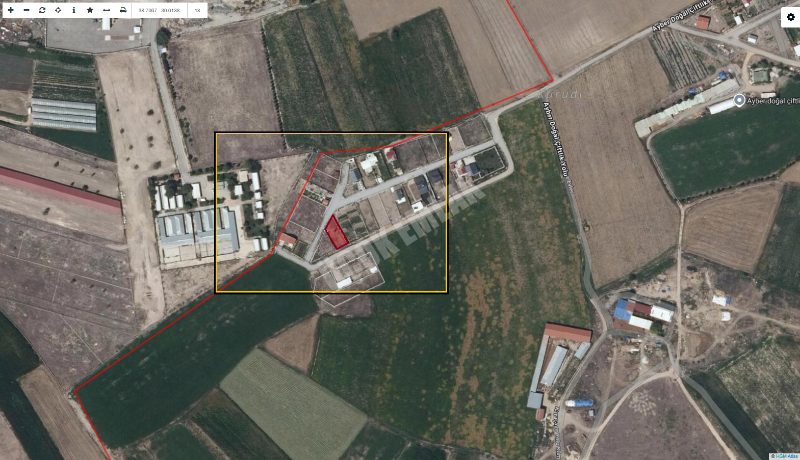 AFYON ÜÇOK EMLAKTAN SALAR DEVLET PARKI YANI SATILIK 300M² İMARLI ARSA