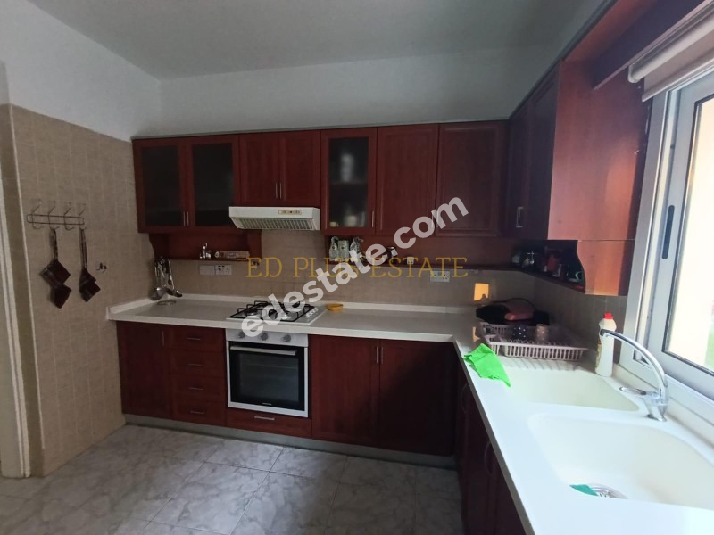Lefkoşa Ortaköy'de Full Eşyalı Kiralık 3+1 Daire
