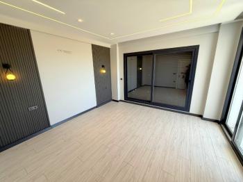 Didim'de Satılık Havuzlu Otoparklı Villa