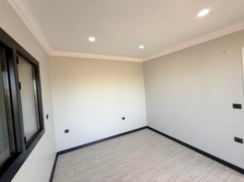 Didim'de Satılık Havuzlu Otoparklı Villa