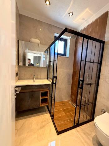 Didim'de Satılık Havuzlu Otoparklı Villa