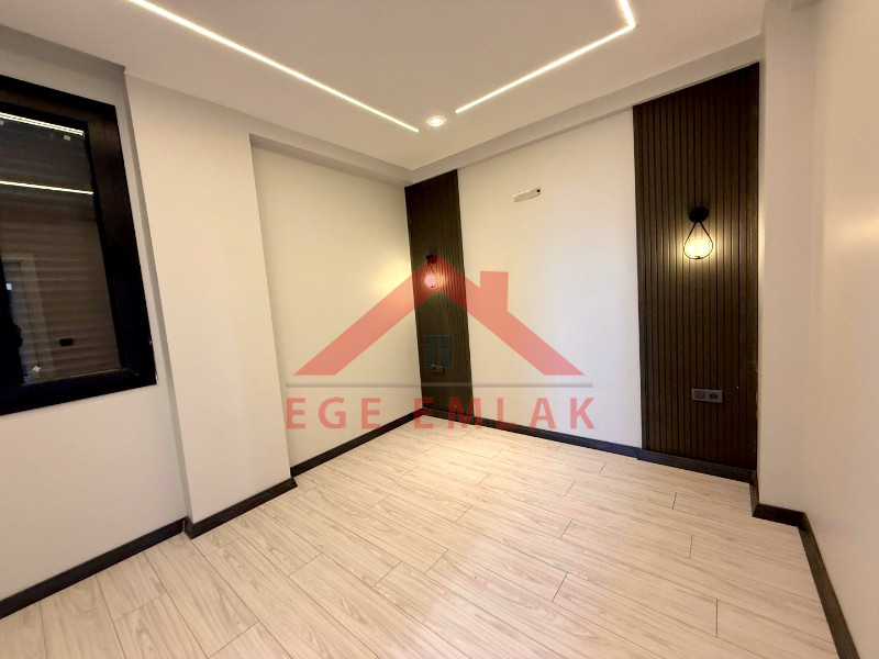 Didim'de Satılık Havuzlu Otoparklı Villa