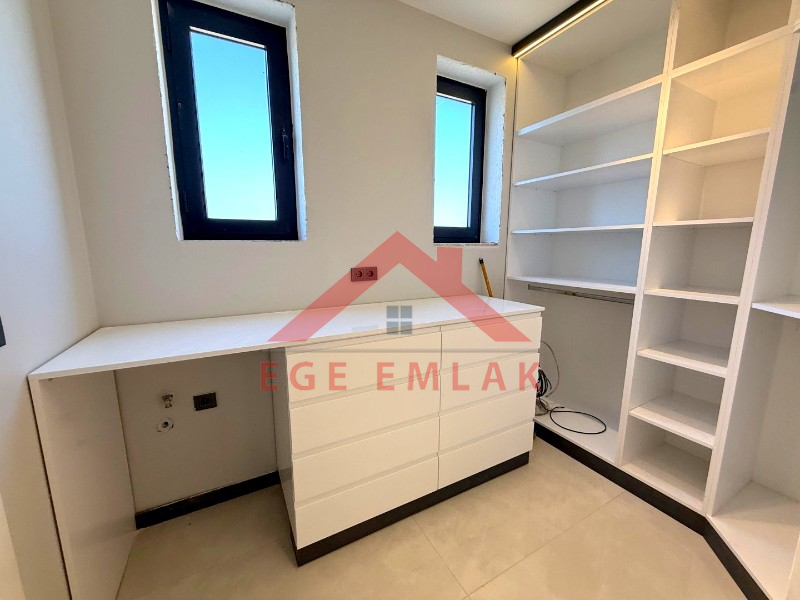 Didim'de Satılık Havuzlu Otoparklı Villa