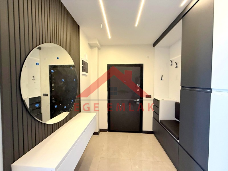 Didim'de Satılık Havuzlu Otoparklı Villa