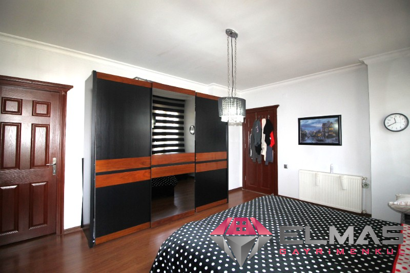 Elmas’tan Menderes’te Tek Blok Jeneratörlü Emsalsiz Metraj  4+1