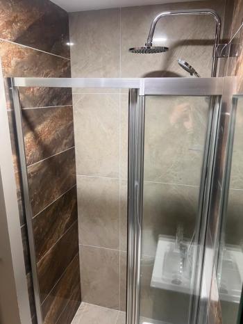 GÜVENAY - ÇORUM BAHÇELİEVLER BAHABEY CADDESİ ÜZERİ SATILIK DAİRE