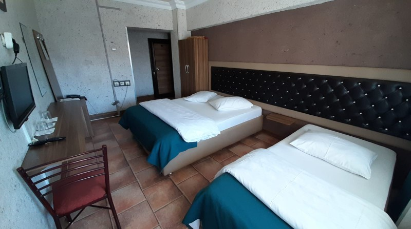 KAHVECİOĞLU EMLAK' DAN MERKEZDE SATILIK OTEL