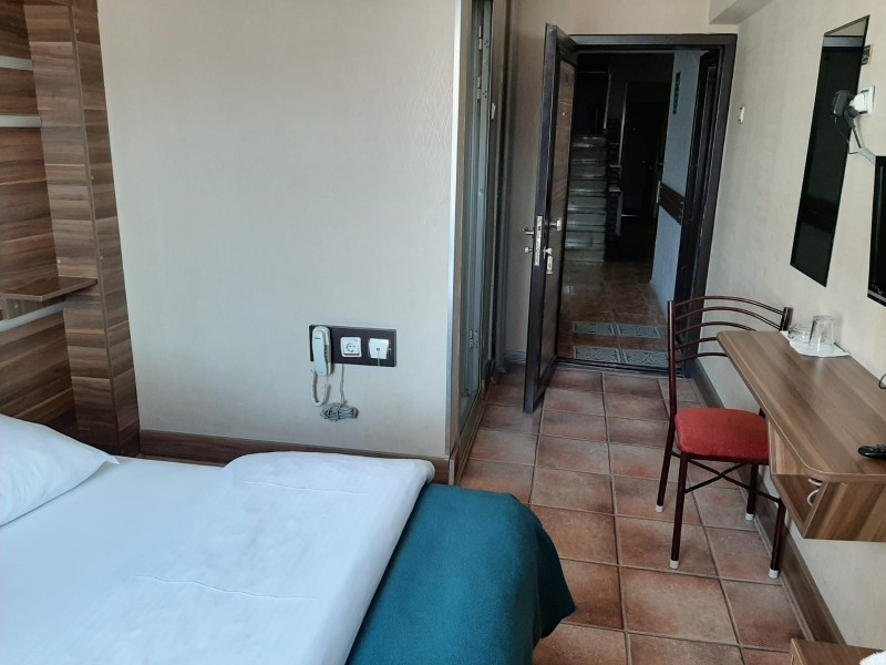 KAHVECİOĞLU EMLAK' DAN MERKEZDE SATILIK OTEL