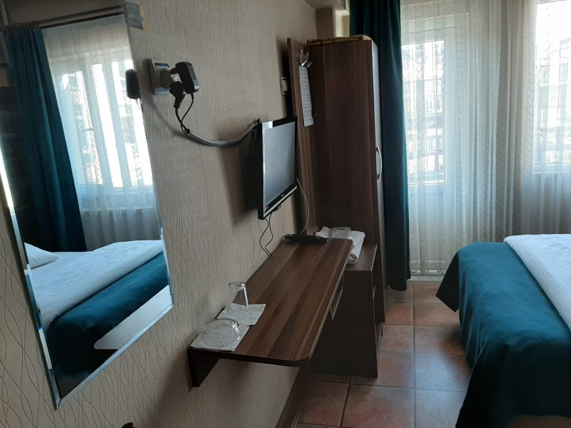 KAHVECİOĞLU EMLAK' DAN MERKEZDE SATILIK OTEL