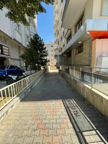 AFYON ÜÇOK EMLAKTAN HARBİŞ  KOCATEPE MAH KİRALIK 2+1 DAİRE 