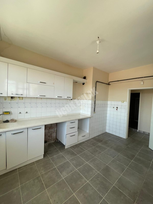 AFYON ÜÇOK EMLAKTAN HARBİŞ  KOCATEPE MAH KİRALIK 2+1 DAİRE 