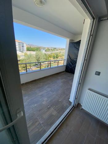 GÜVENAY - ÇORUM ÜÇTUTLR MAH. CARREFOUR CİVARI SATILIK 3+1 DAİRE