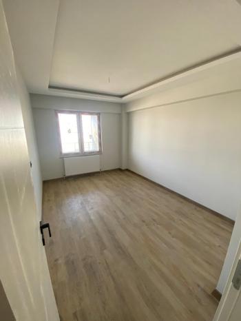 GÜVENAY - ÇORUM ÜÇTUTLR MAH. CARREFOUR CİVARI SATILIK 3+1 DAİRE