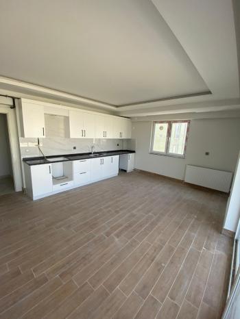 GÜVENAY - ÇORUM ÜÇTUTLR MAH. CARREFOUR CİVARI SATILIK 3+1 DAİRE