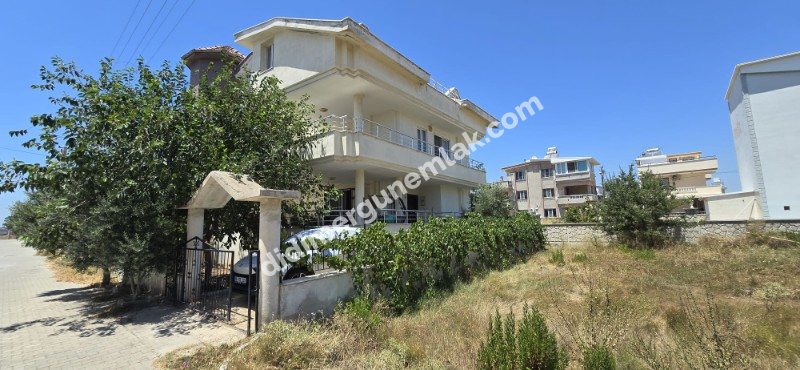 SATILIK MÜSTAKİL 5+1 VİLLA – DİDİM ALTINKUM’DA DENİZE YÜRÜME MESAFESİNDE