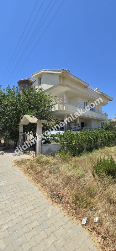 SATILIK MÜSTAKİL 5+1 VİLLA – DİDİM ALTINKUM’DA DENİZE YÜRÜME MESAFESİNDE