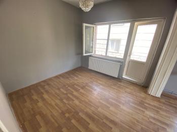 GÜVENAY - ÇORUM KALE MAH.AŞIKLAR TEPESİ CİVARI SATILIK 2+1 DAİRE