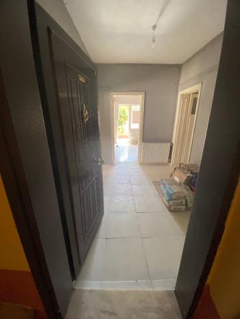 GÜVENAY - ÇORUM KALE MAH.AŞIKLAR TEPESİ CİVARI SATILIK 2+1 DAİRE