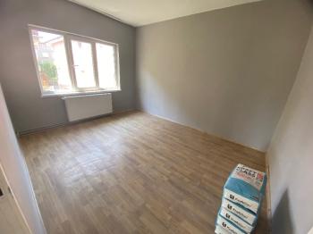 GÜVENAY - ÇORUM KALE MAH.AŞIKLAR TEPESİ CİVARI SATILIK 2+1 DAİRE