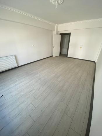 Güvenay - Çorum Bahçelievler Mah. Yunus Emre Okulu Civarı Satılık Daire